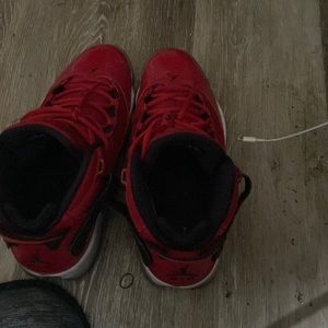 I’m sale my Jordan’s they are in great condition